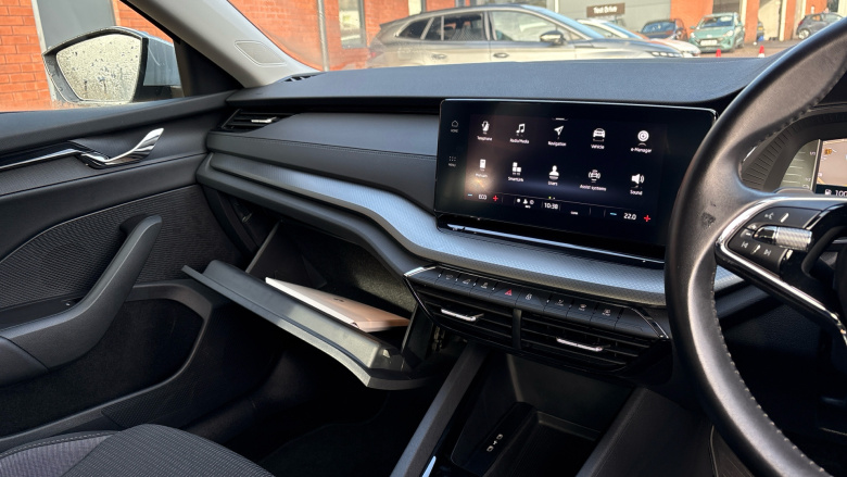 Skoda Octavia 1.4 TSI iV SE Technology DSG 5dr Hatchback